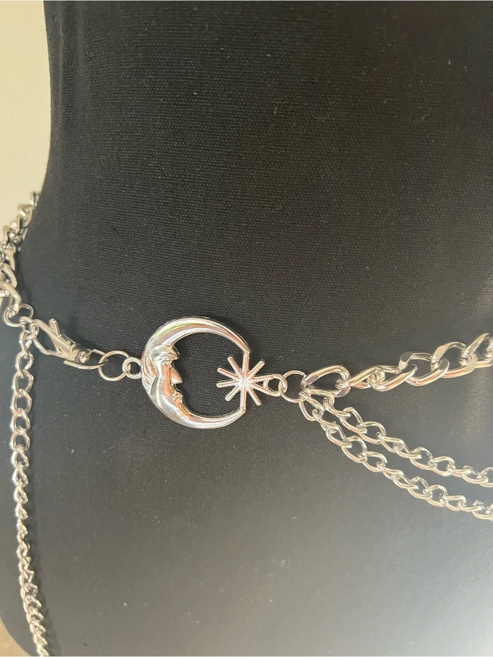 N/A stylish silver